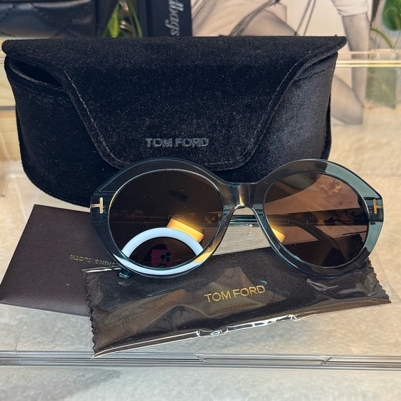 Tom Ford Oversized Sunglasses - Picture 1 of 12